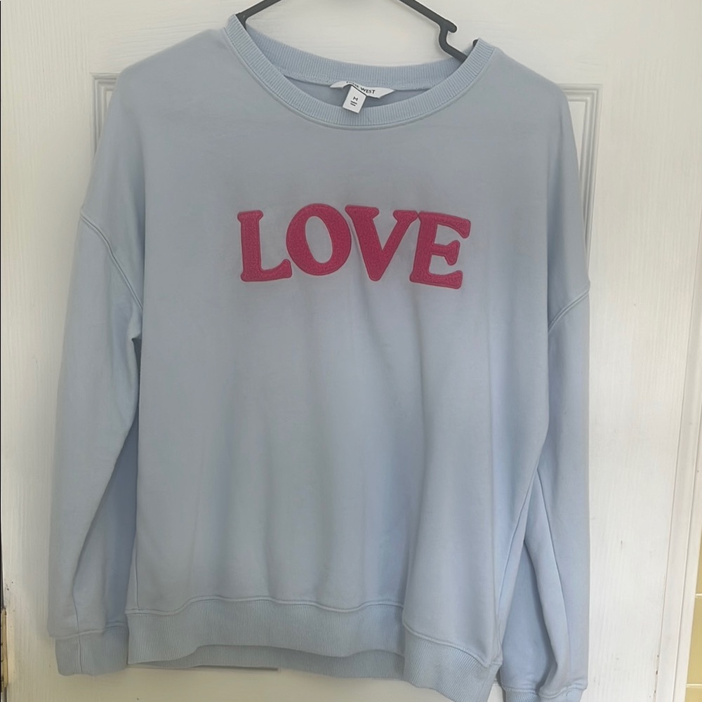 Light Blue 'Love' Medium Pullover sweatshirt